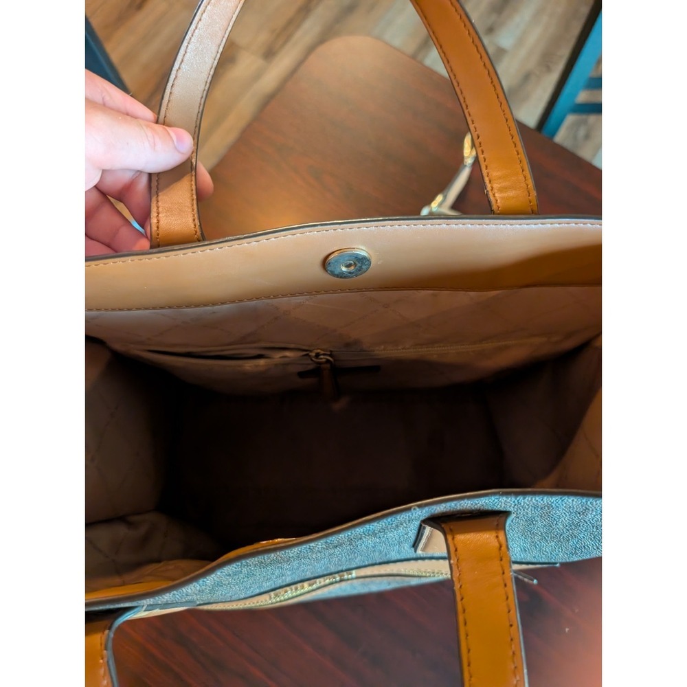 Michael Kors Large  Kenly Leather Shoulder Tote Satchel Crossbody Brown - Picture 6 of 7